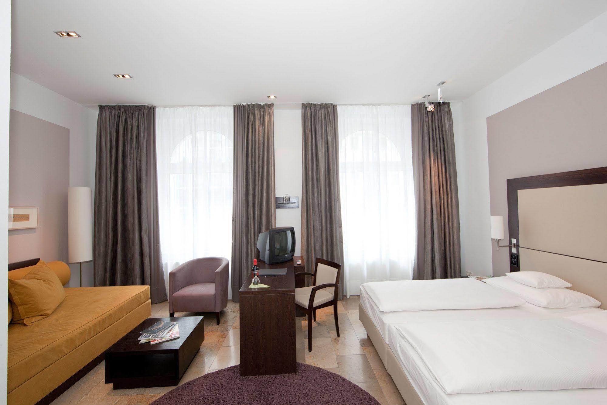 Burns Art Hotel Ντίσελντορφ Εξωτερικό φωτογραφία